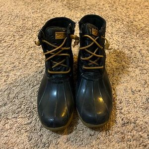 DARK BROWN SPERRY DUCK BOOTS